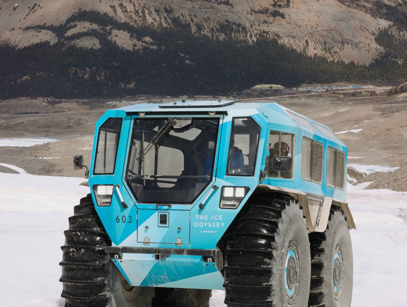 Snow Odyssey driving on the glacier at the Columbia Icefields